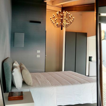 Monte Isola - Decio Rooms Экстерьер фото